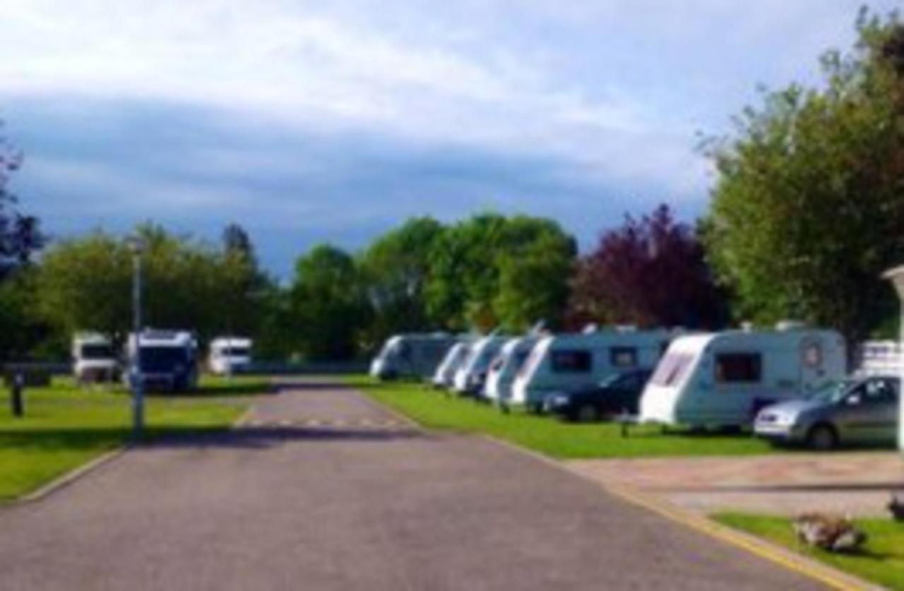 Caledonian Lodges 1 Inverness Ngoại thất bức ảnh