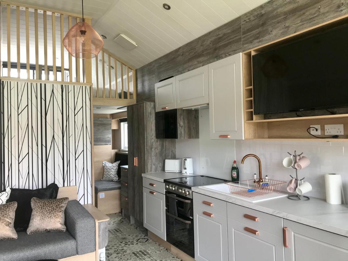 Caledonian Lodges 1 Inverness Ngoại thất bức ảnh